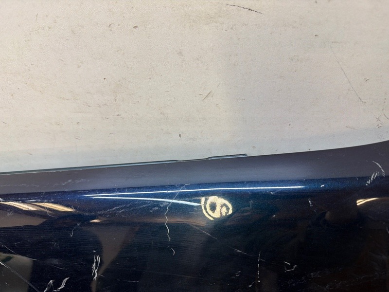 Крыло переднее левое