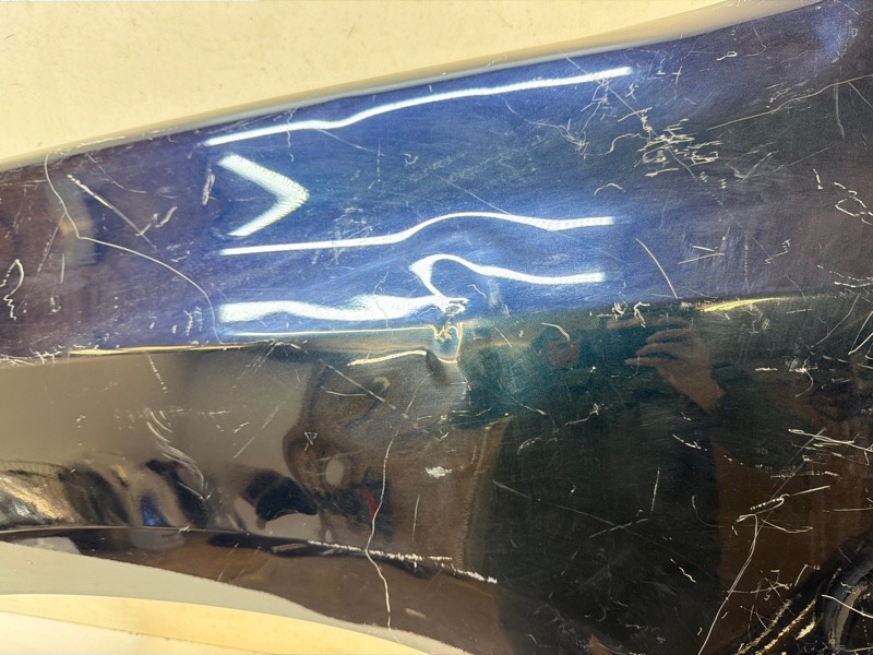 Крыло переднее левое