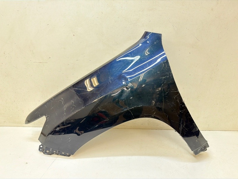 Крыло переднее левое