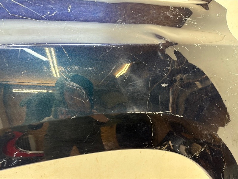 Крыло переднее левое