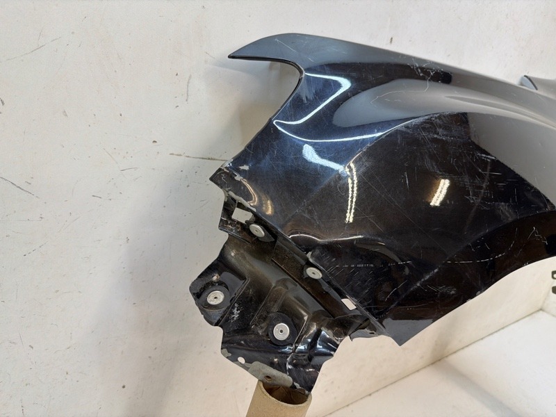 Крыло переднее левое