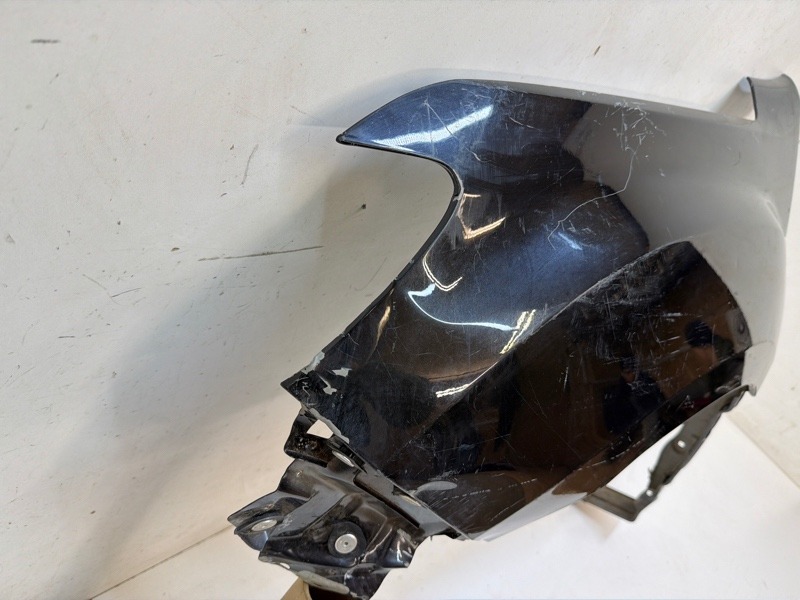 Крыло переднее левое