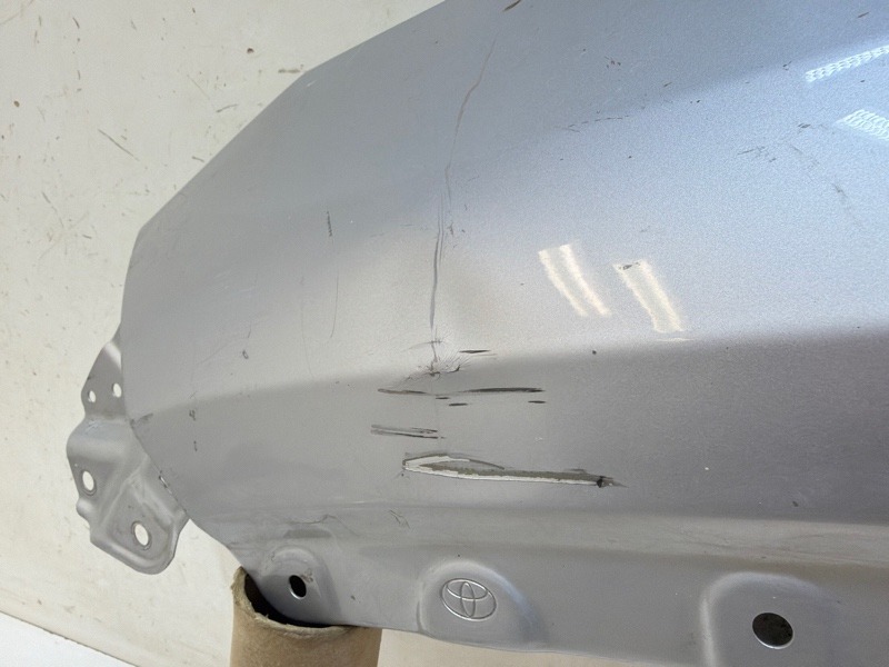 Крыло переднее левое