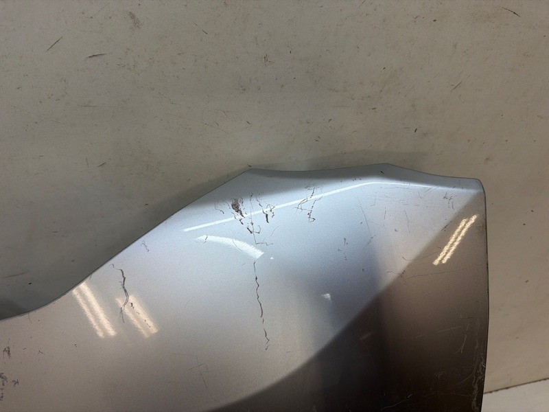 Крыло переднее левое