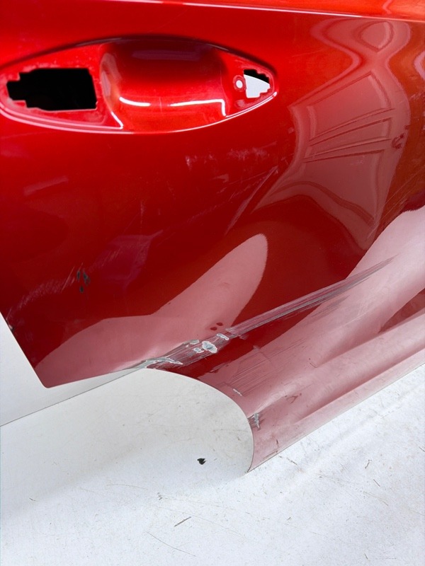 Дверь задняя правая