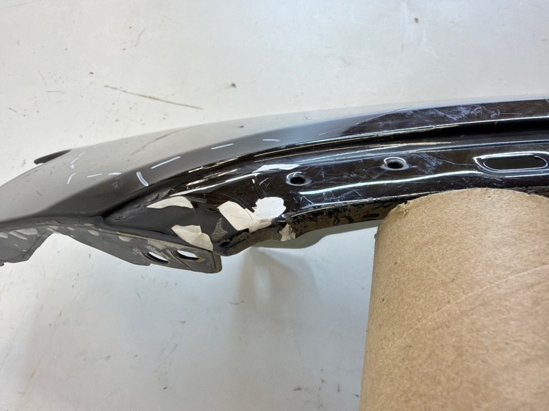 Крыло переднее левое