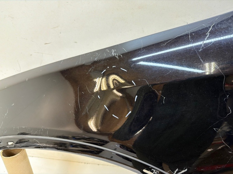 Крыло переднее левое