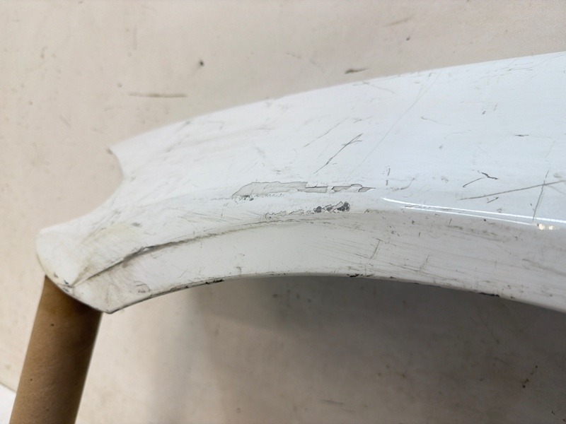 Крыло переднее левое