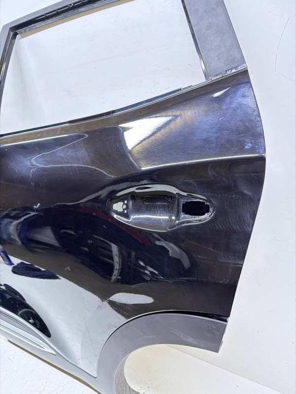 Дверь задняя левая