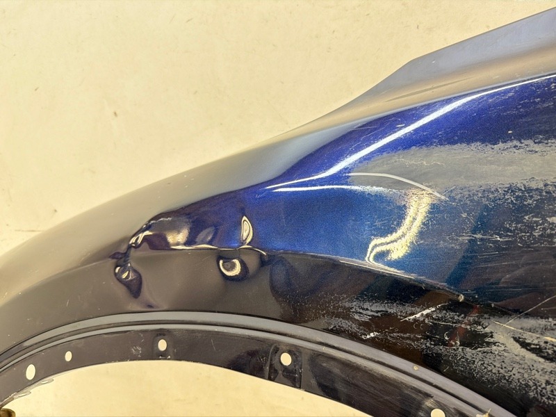 Крыло переднее левое