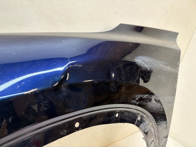 Крыло переднее левое