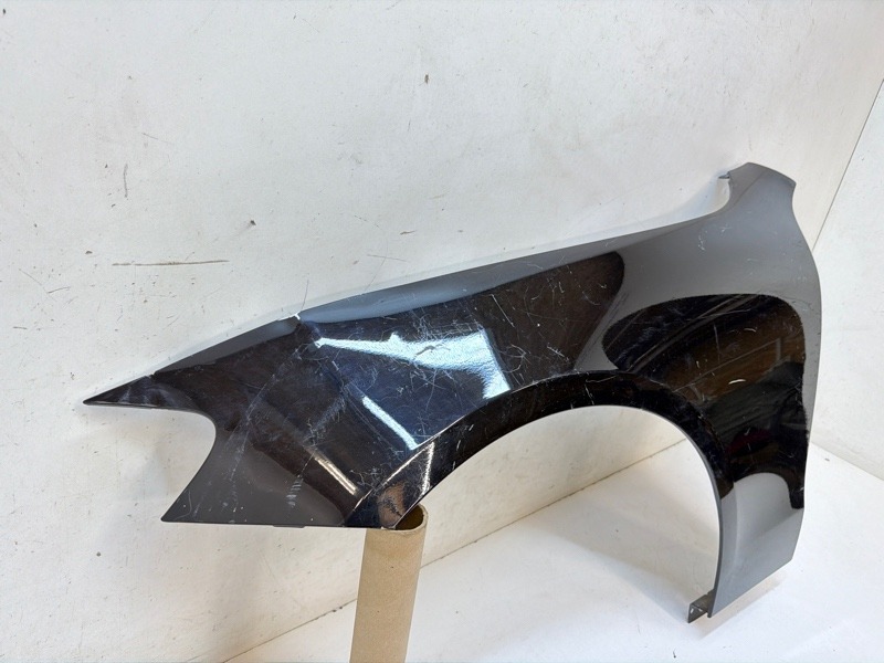 Крыло переднее левое