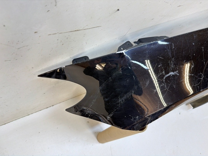 Крыло переднее левое