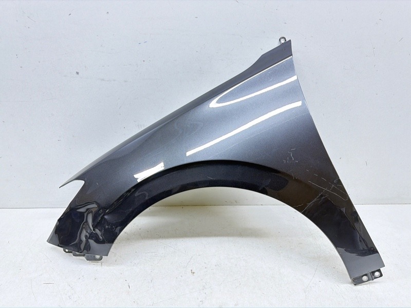 Крыло переднее левое