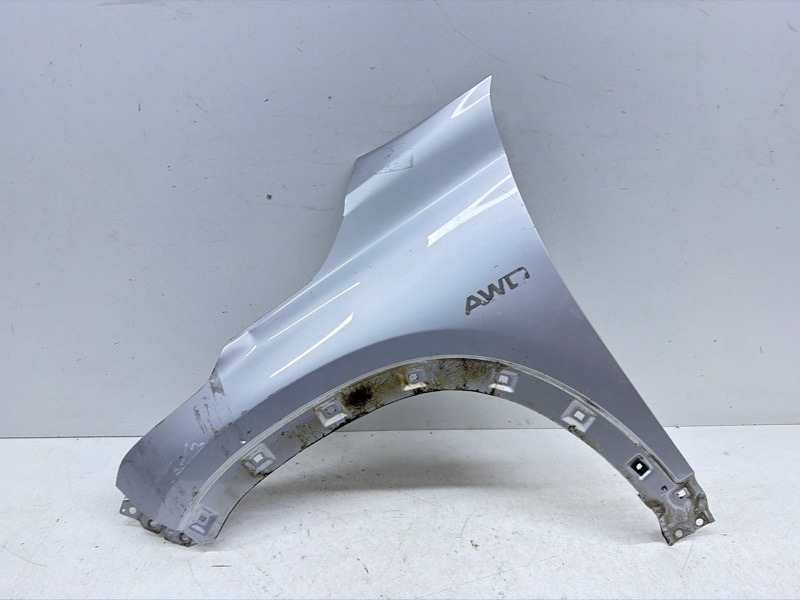 Крыло переднее левое