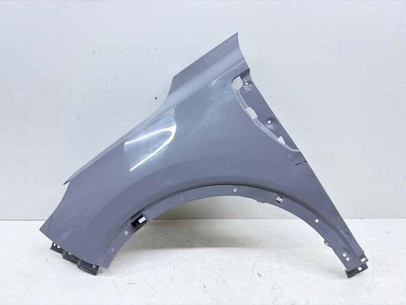 Крыло переднее левое