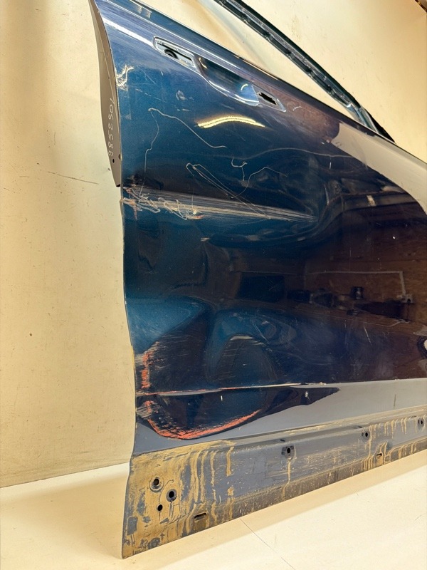 Дверь передняя правая