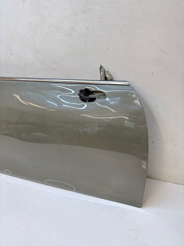 Дверь передняя правая