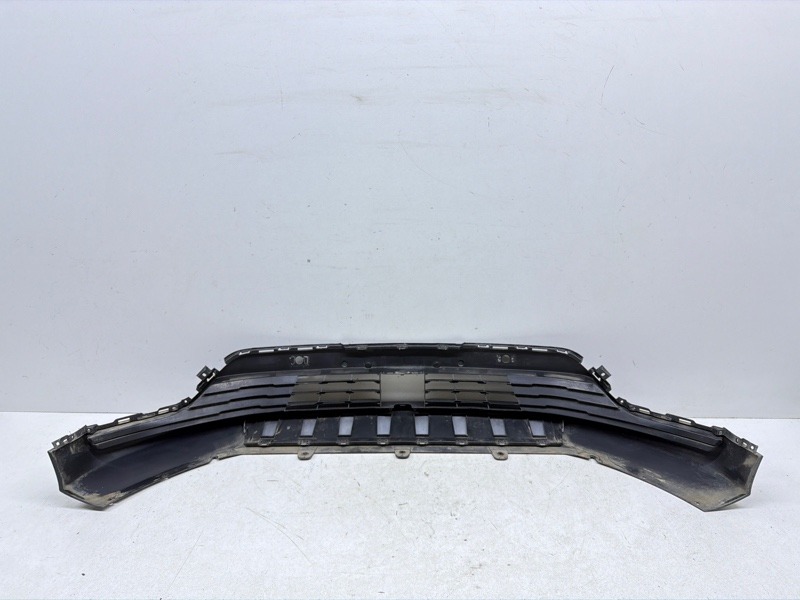 Спойлер переднего бампера