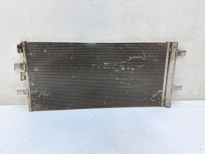 Радиатор кондиционера / конденсер