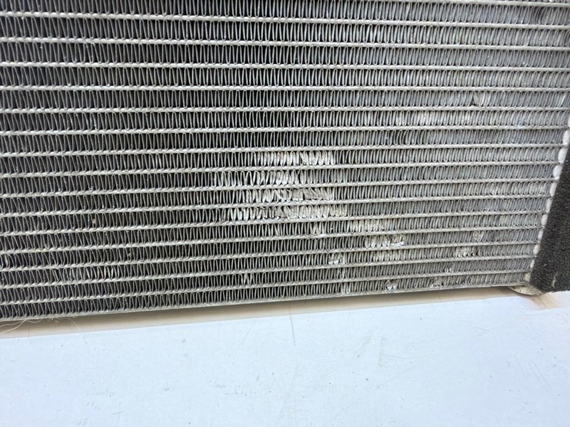 Радиатор кондиционера / конденсер