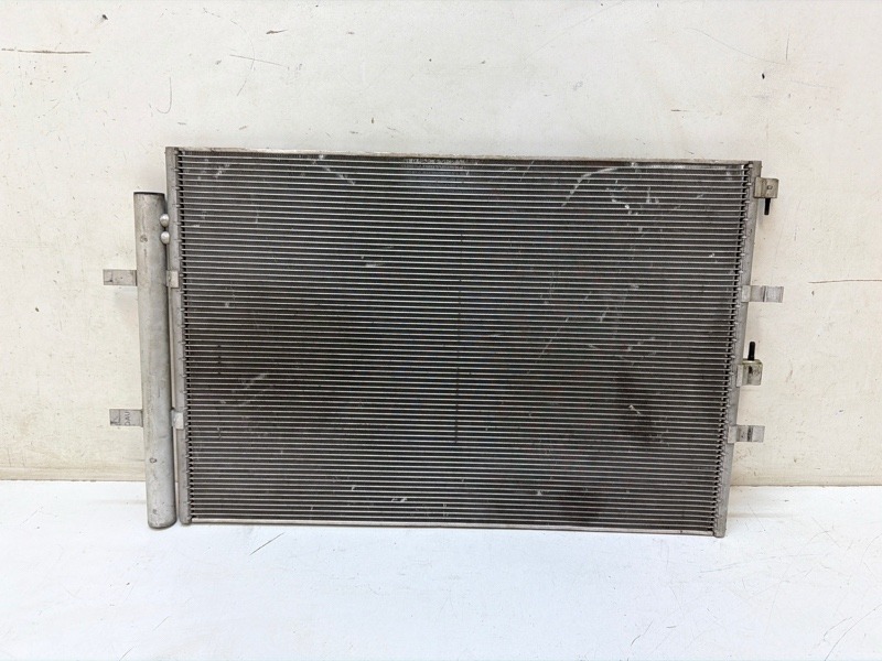Радиатор кондиционера / конденсер