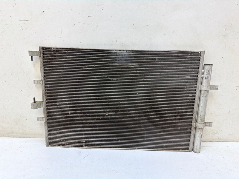 Радиатор кондиционера / конденсер