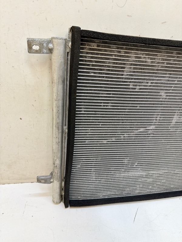 Радиатор кондиционера / конденсер