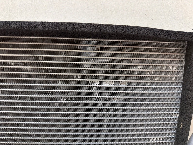 Радиатор кондиционера / конденсер