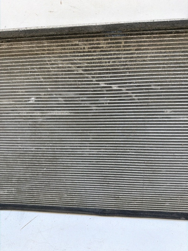 Радиатор кондиционера / конденсер