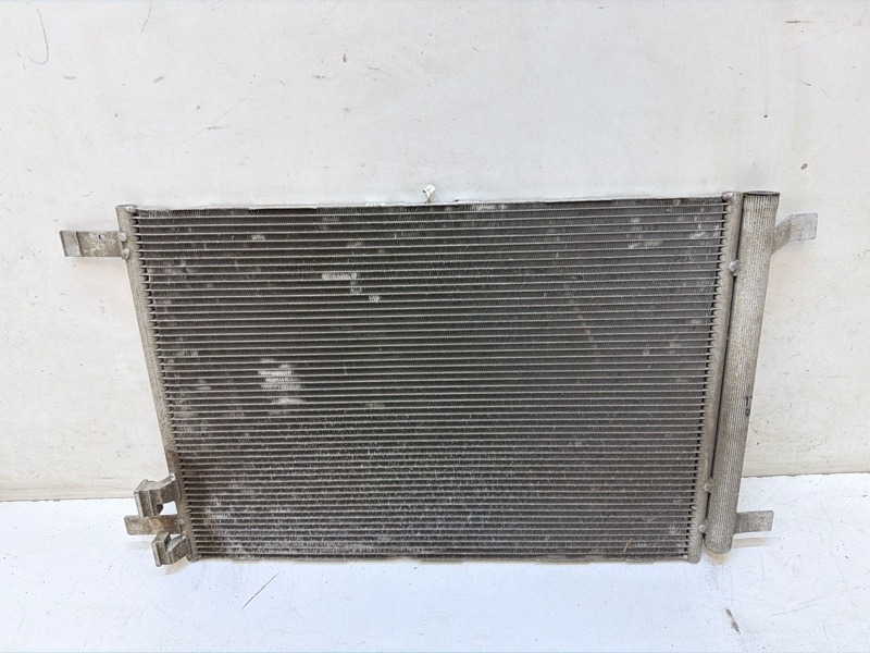 Радиатор кондиционера / конденсер