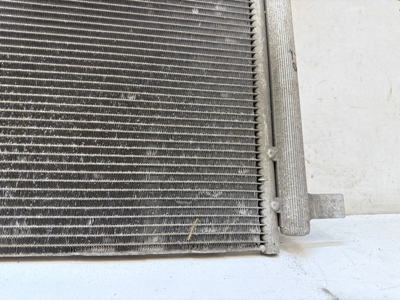 Радиатор кондиционера / конденсер