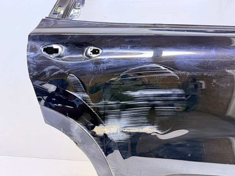 Дверь задняя правая