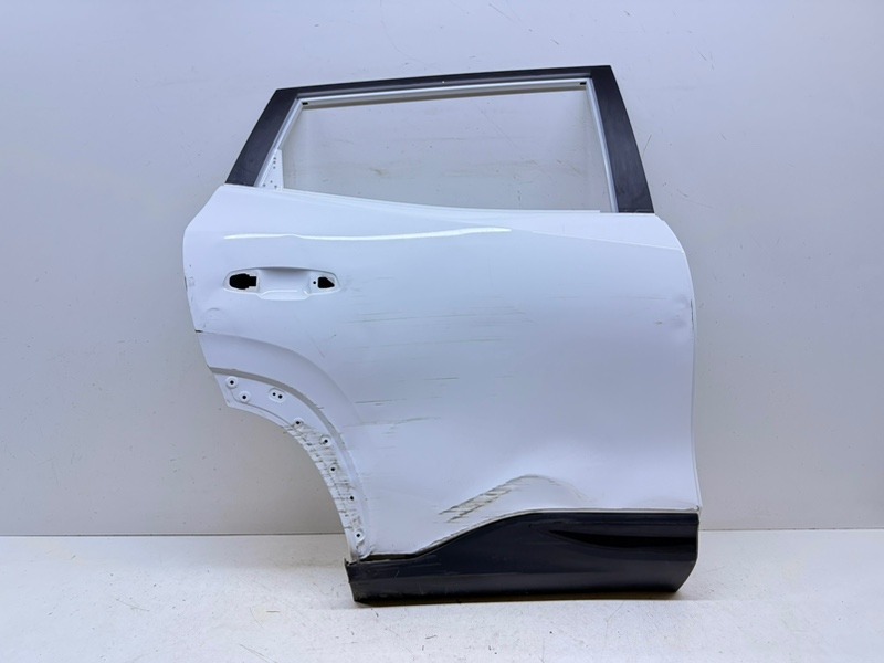 Дверь задняя правая