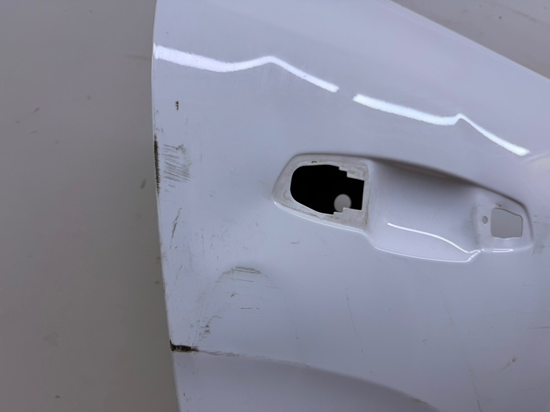 Дверь задняя правая