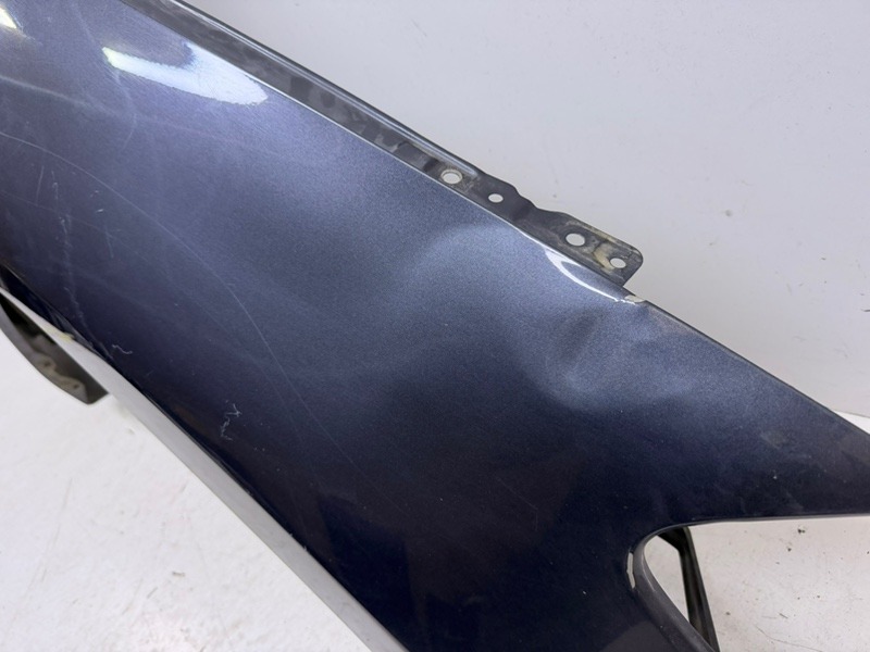 Крыло переднее правое