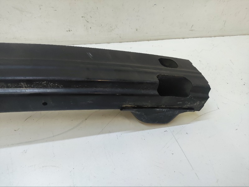 Усилитель заднего бампера