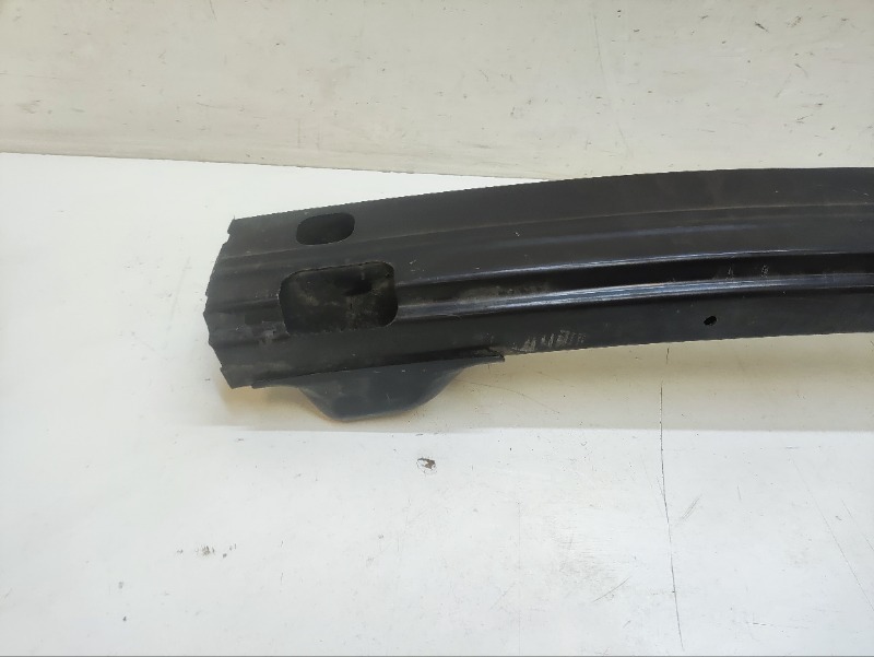 Усилитель заднего бампера