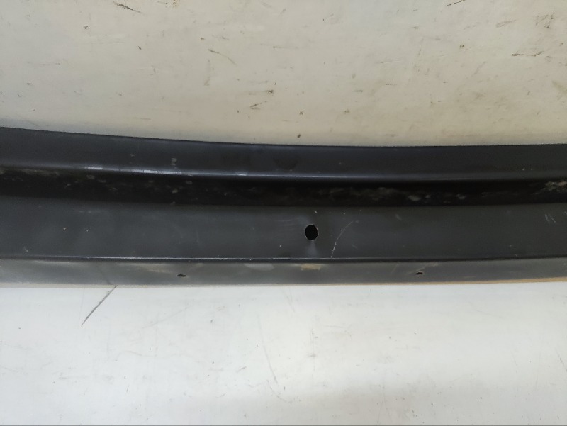 Усилитель заднего бампера