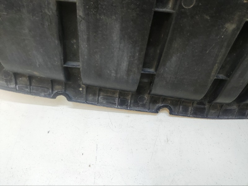 Пыльник двигателя