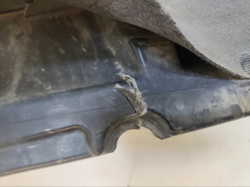 Пыльник двигателя