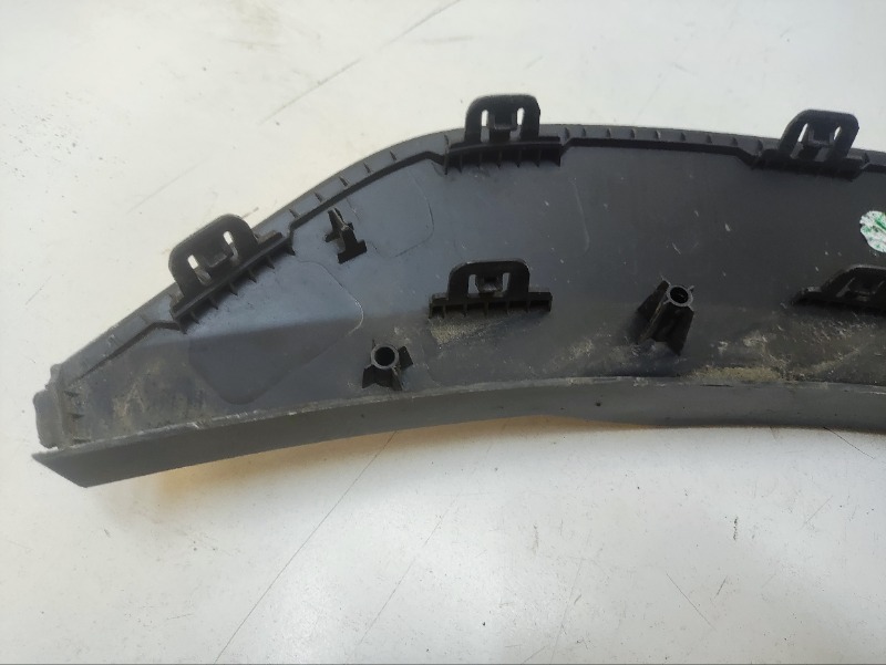 Накладка заднего крыла правого