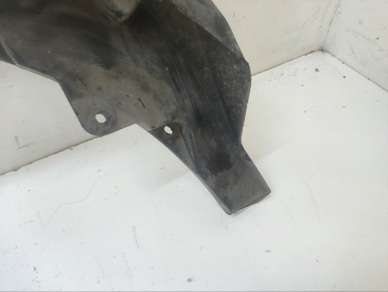 Кронштейн переднего бампера