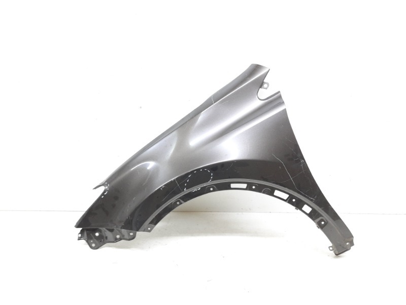 Крыло переднее левое