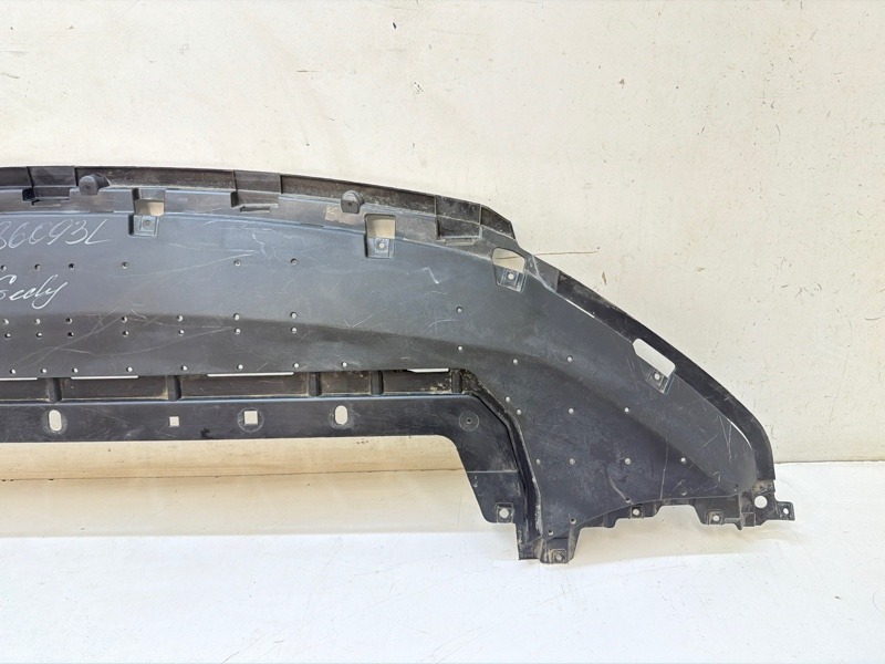 Пыльник двигателя