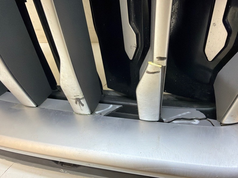 Решетка радиатора