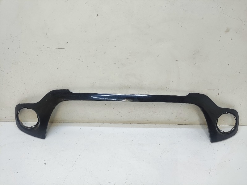 Накладка переднего бампера