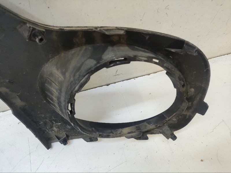 Накладка переднего бампера