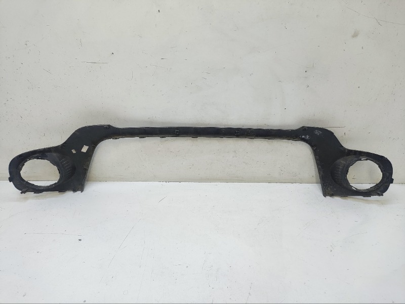 Накладка переднего бампера