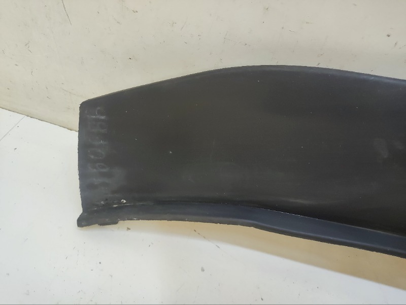 Спойлер переднего бампера